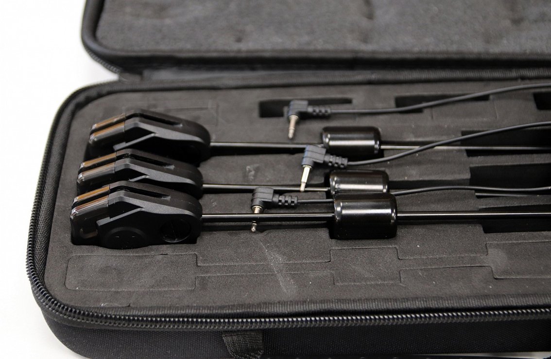 Sada 3 svietiacich swingrov MIVARDI Swing Arm MCX 88